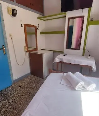 Old Town With Window Apartment Rethymno (Crete)